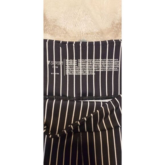 NWOT VICTORIA'S SECRET ESSENTIAL BIKE SHORTS - Picture 5 of 6